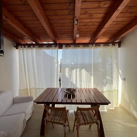 בית נופש Carlotta's House *